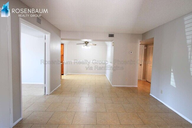 Building Photo - 925 N College Ave