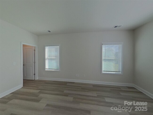 Foto del edificio - 112 Halesworth Rd