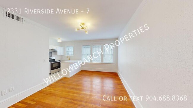 Foto del edificio - 2331 Riverside Ave