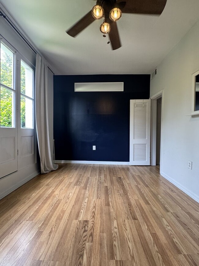 Building Photo - Centrally Located 1BR/1BA in Georgetown