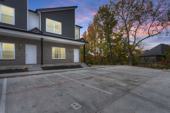 Building Photo - 156 Excell Rd