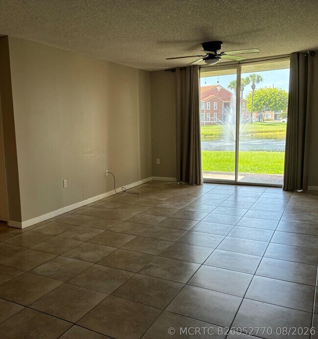 Building Photo - 7888 Sonoma Springs Cir