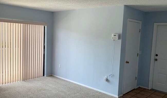 Building Photo - 5993 Village Cir S
