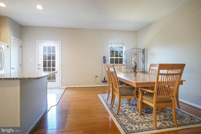 Building Photo - 12056 Elliots Oak Pl