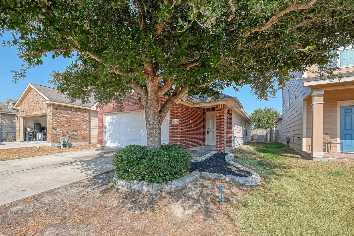 Primary Photo - 8210 Rustic Cape Dr