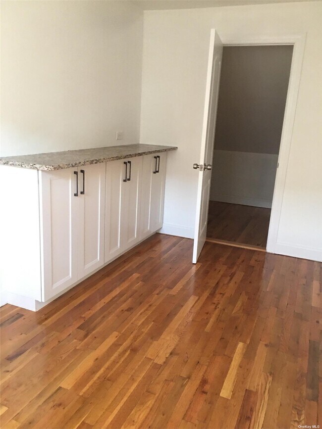 Foto del edificio - 14-14 141st St