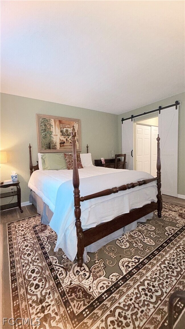 Foto del edificio - 9540 Green Cypress Ln