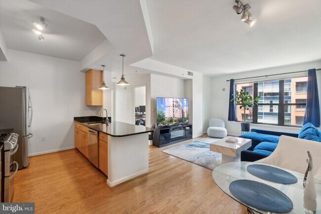 Foto del edificio - 1001 L St NW