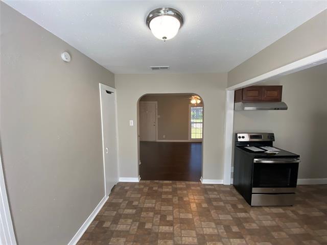 Building Photo - 3532 Cedar Lake Dr