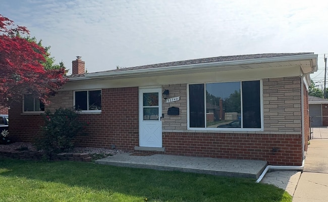 Building Photo - 32740 Bunert Rd