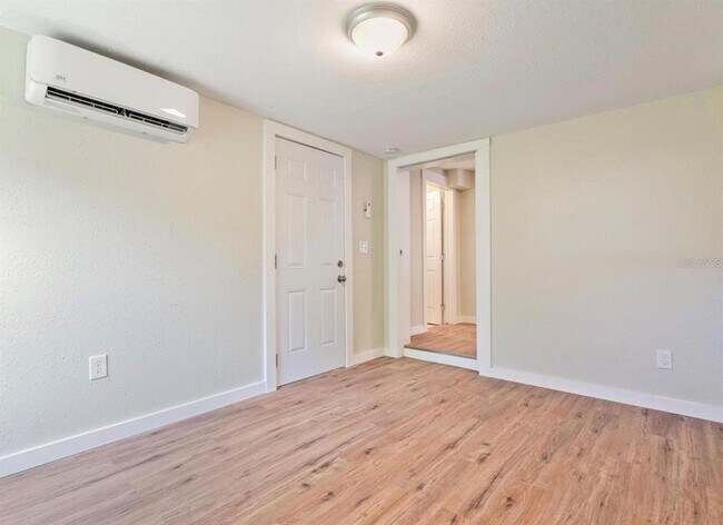 Foto del edificio - 3103 E Emma St
