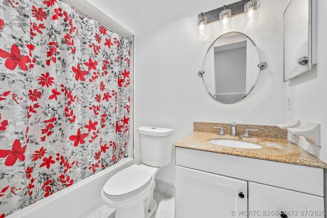 Foto del edificio - 9050 E Highland Pines Blvd