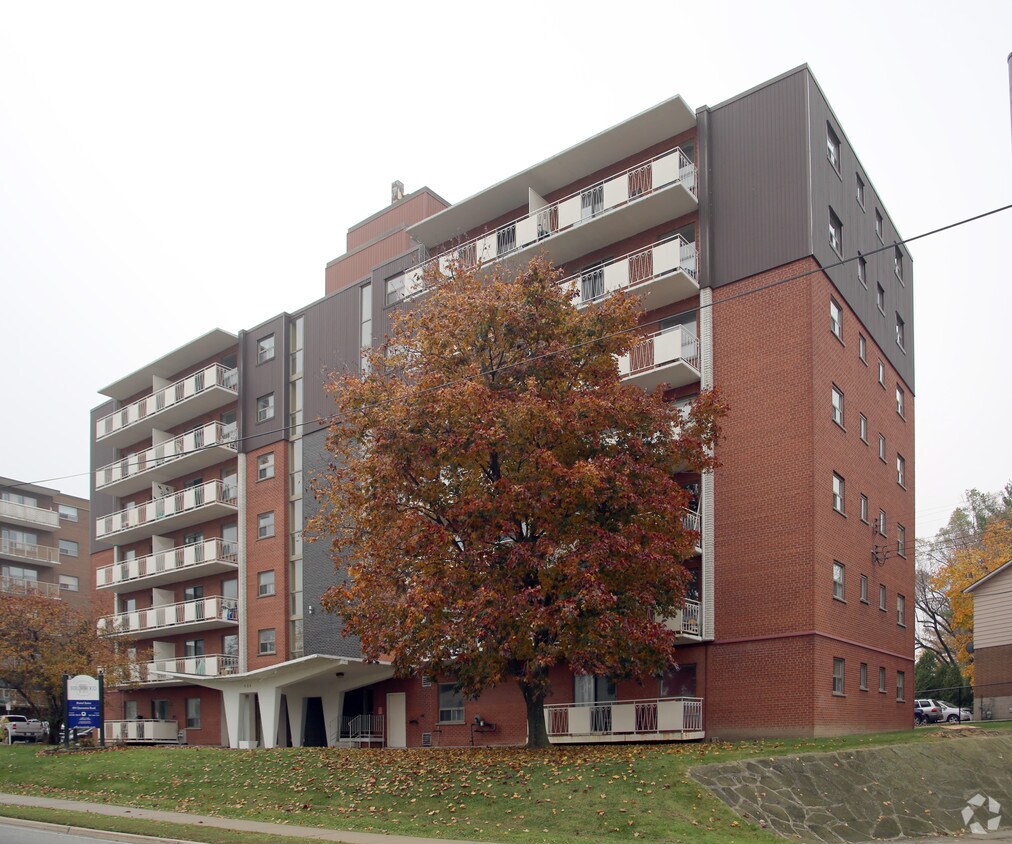 Birchwood Apartments 484 Queenston Rd Hamilton, ON