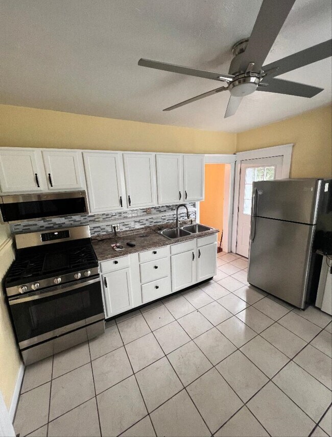 Foto del edificio - 5 Smith Ave