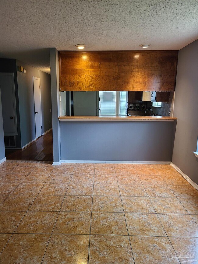 Foto del edificio - 1500 E Johnson Ave