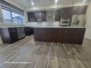 Building Photo - 3213 Kulay Way SW