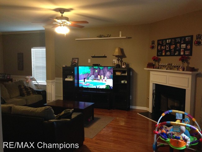 Building Photo - 908 Dawkins Ct