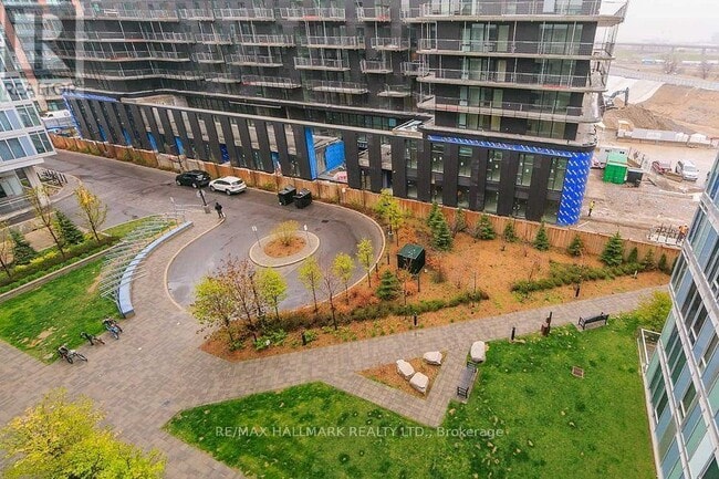 Building Photo - 565 Wilson Ave