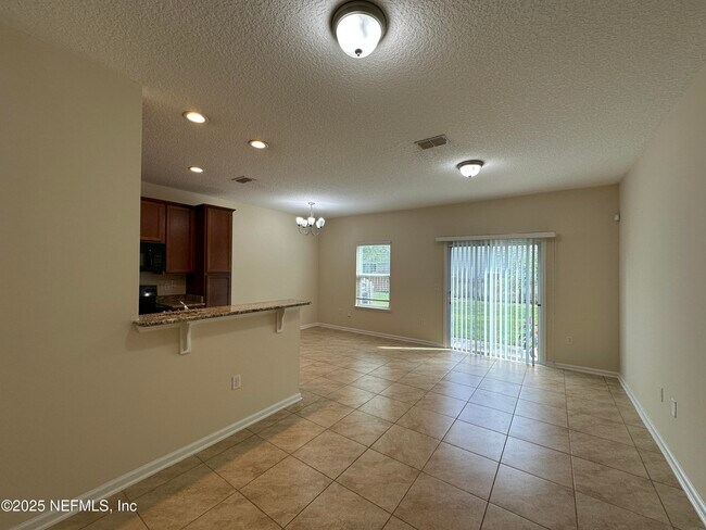 Foto del edificio - 111 Moultrie Village Ln