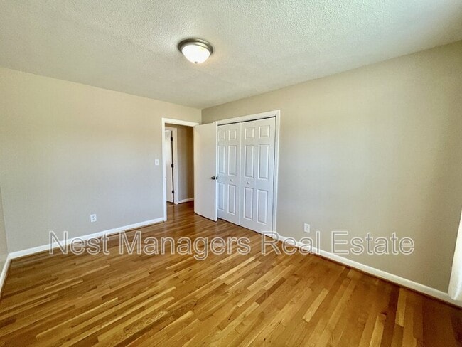 Building Photo - 621 Welsh Pl