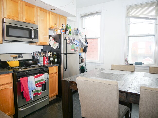 Foto del edificio - 237 W 3rd St