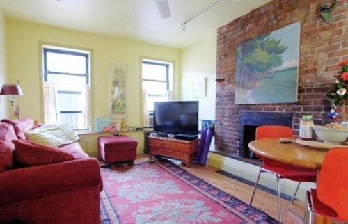 Foto del edificio - 733 Washington St