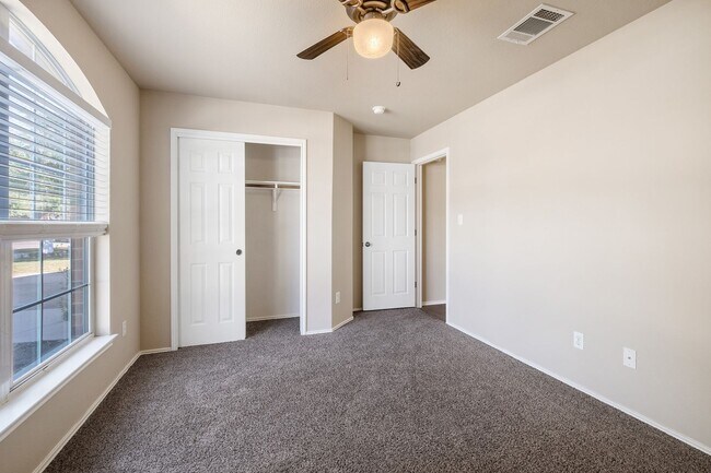 Foto del edificio - 3 Bedroom, 2 Bath Home in the Village of Berry Creek
