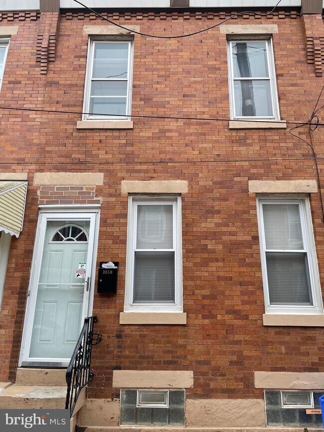 Building Photo - 3050 Livingston St