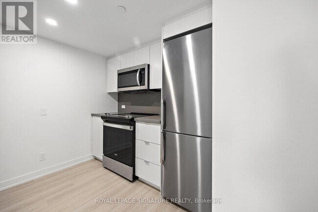 Building Photo - 30-830 Tretti Wy