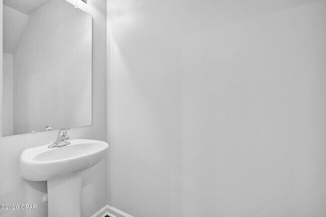 Foto del edificio - 1707 Jakes Dr
