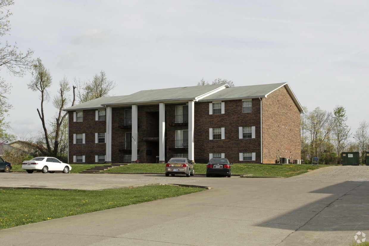 Primary Photo - Colonial Apartments and Colonial Square