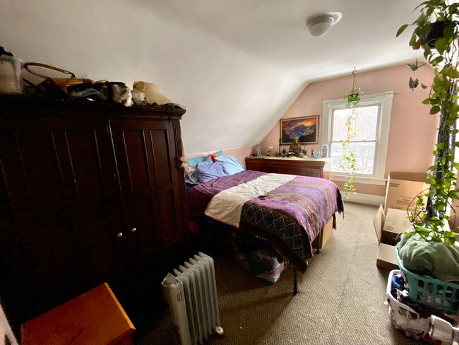 Foto del edificio - 34 Colchester Ave