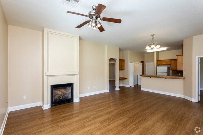Interior Photo - Jasmine Parke