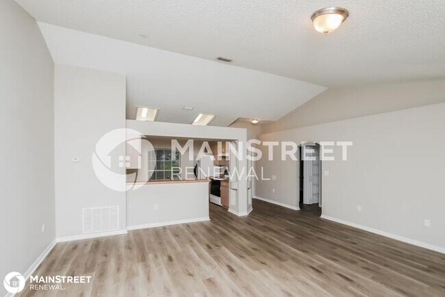Building Photo - 1713 WAPELLO SE, 1713 WAPELLO AVE SE, PALM...