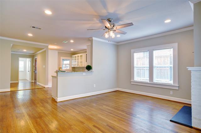 Building Photo - 3915 W 6th St