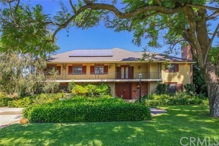 Foto principal - 900 Gainsborough Dr