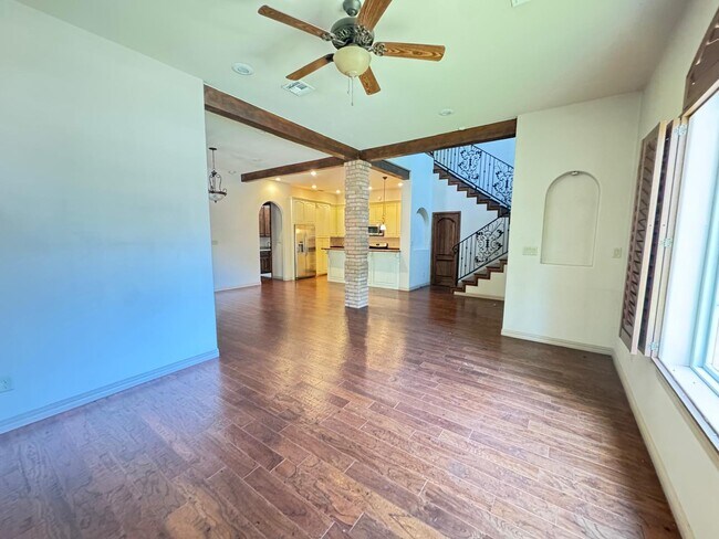 Foto del edificio - 421 Cottonwood Ave