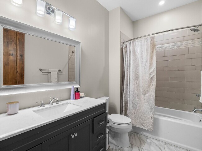 Building Photo - Stunning Oakton Retreat on a Sprawling 5-A...