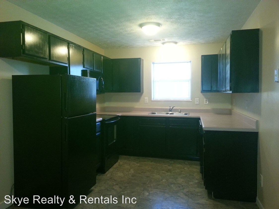 Foto principal - 3412 Hazelwood Ln