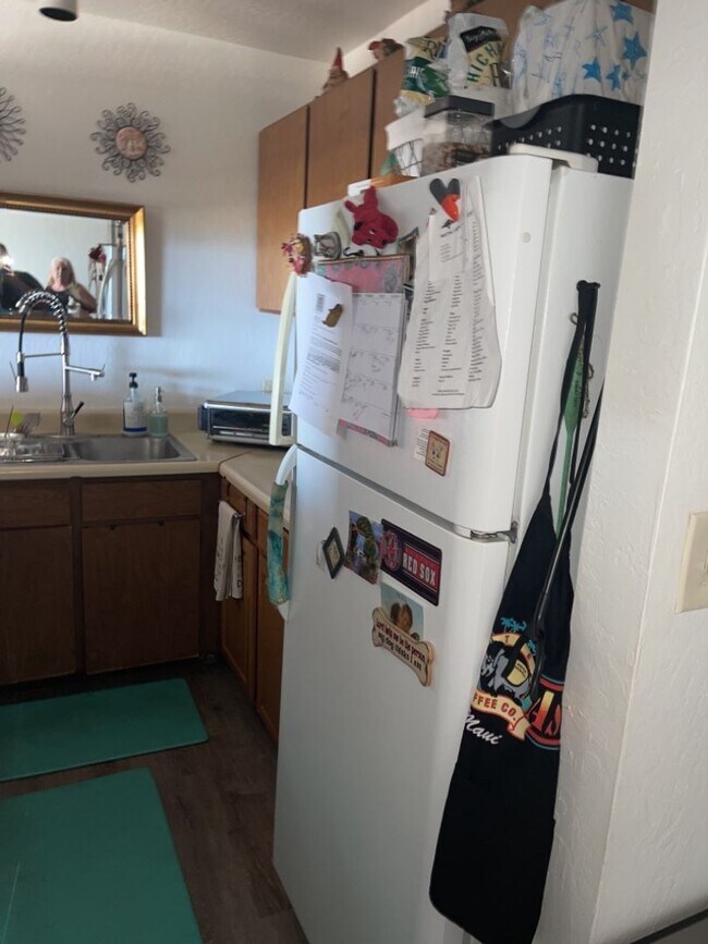 Building Photo - 1bd/1 ba in Wailuku Manor