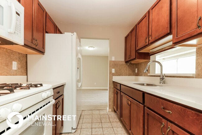 Foto del edificio - 4560 Chamber Ct