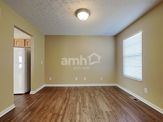 Foto del edificio - 1468 Vanderlyn Ct