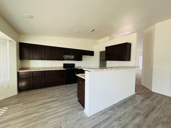 Foto del edificio - SAGUARO DESERT POOL HOME