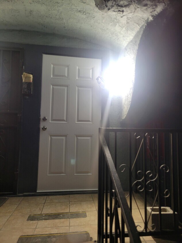 Private Entry - 2216 S Bronson Ave