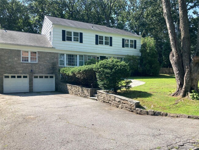 Foto del edificio - 20 Springdale Rd