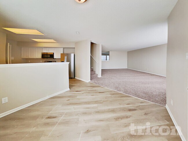 Foto del edificio - 7771 Mistflower Ln