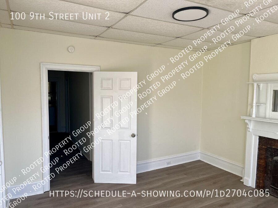 Primary Photo - Renovated 3 Bedroom Close to RPI