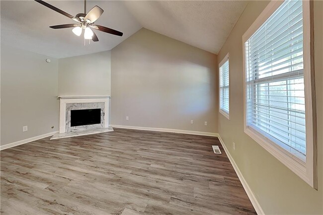 Foto del edificio - 3784 Cherokee Overlook Dr