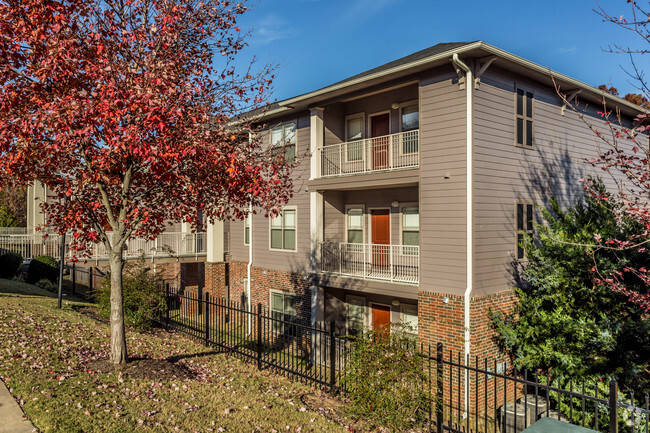 Foto del edificio - The Cedars at Wellington Lake