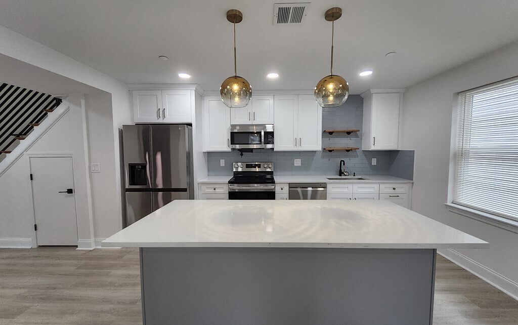 Foto principal - 6 Harding Ave
